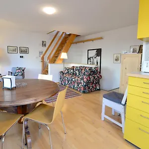 House With Courtyard & Parking Close To Stadtpark , Viena Austria