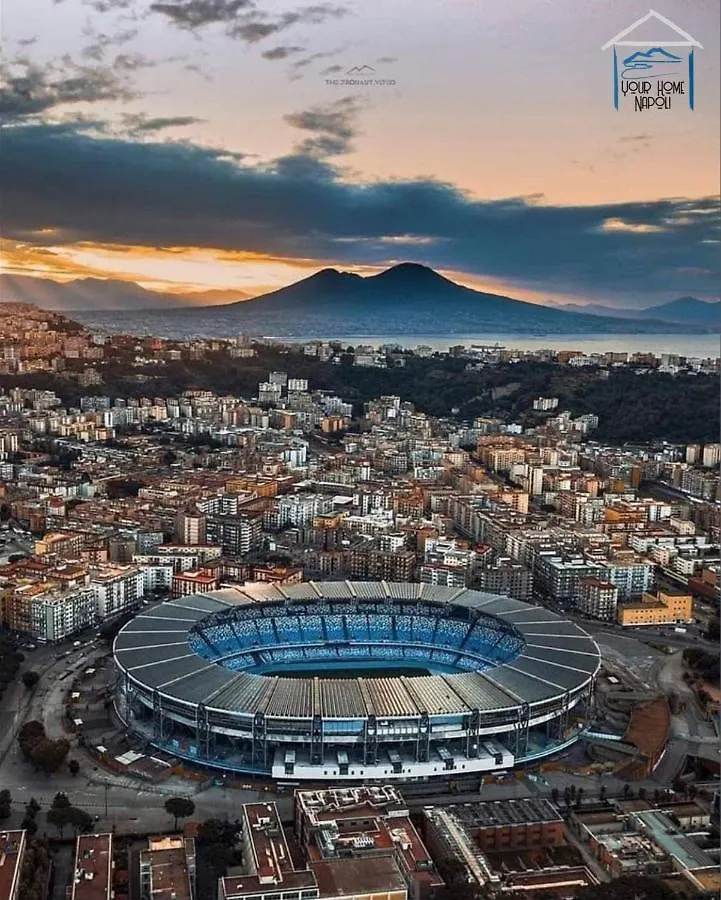 Your Home Napoli 0*, Nápoles